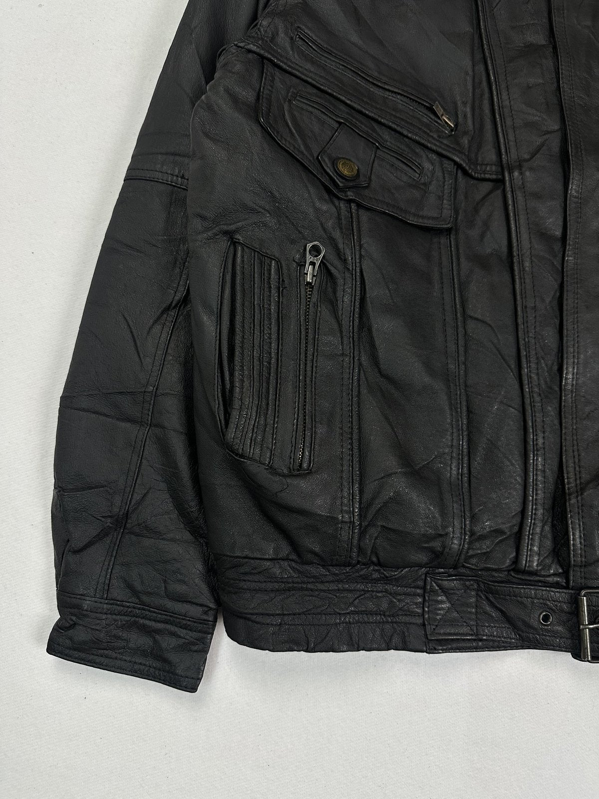 Size XXL field jacket in black real leather with a 26 inch chest