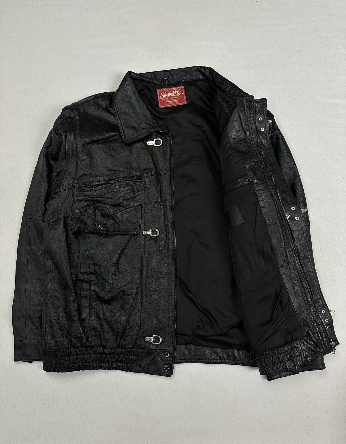 Black leather jacket in very good condition, shown in size XXL