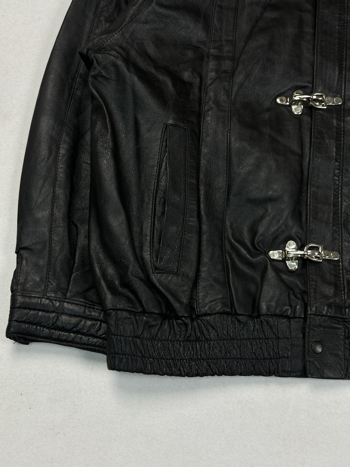 Size XXL blouson in black real leather with a 26 inch chest