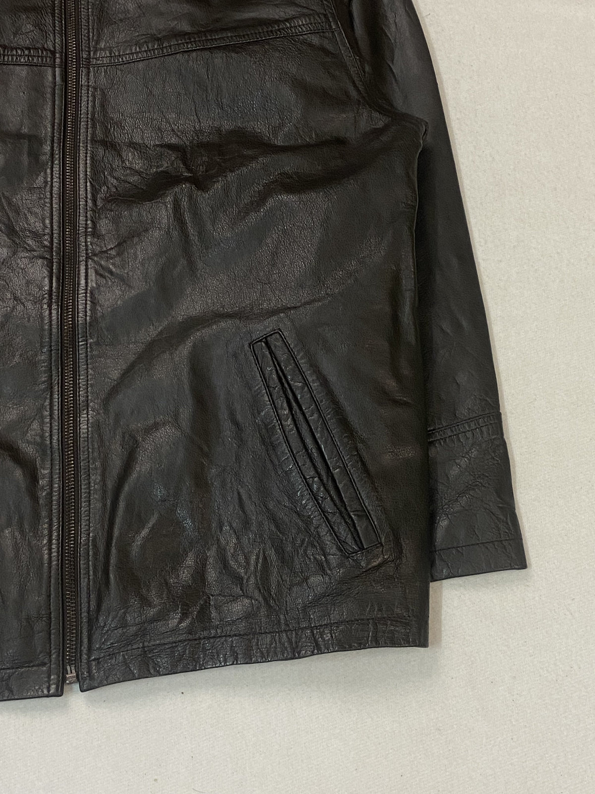 Brown leather cafe racer in very good condition, shown in size L