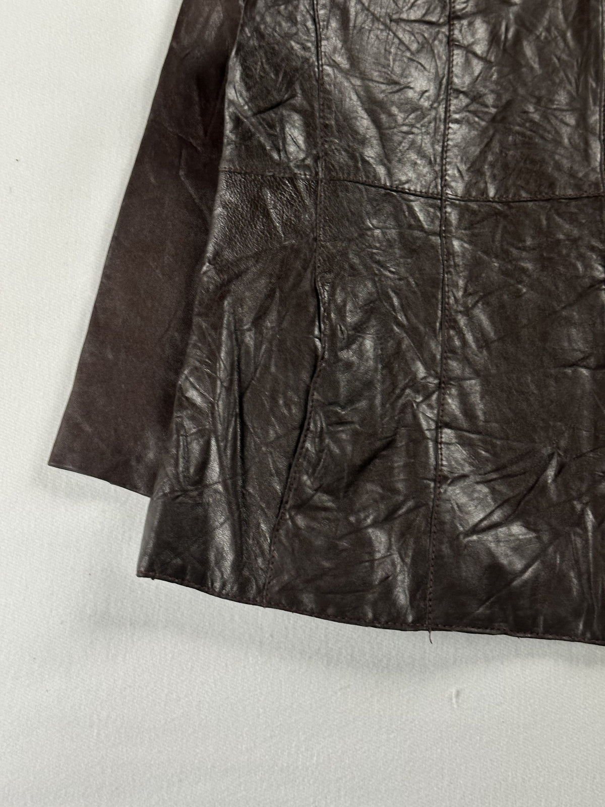 Size M jacket in brown real leather with a 20 inch chest