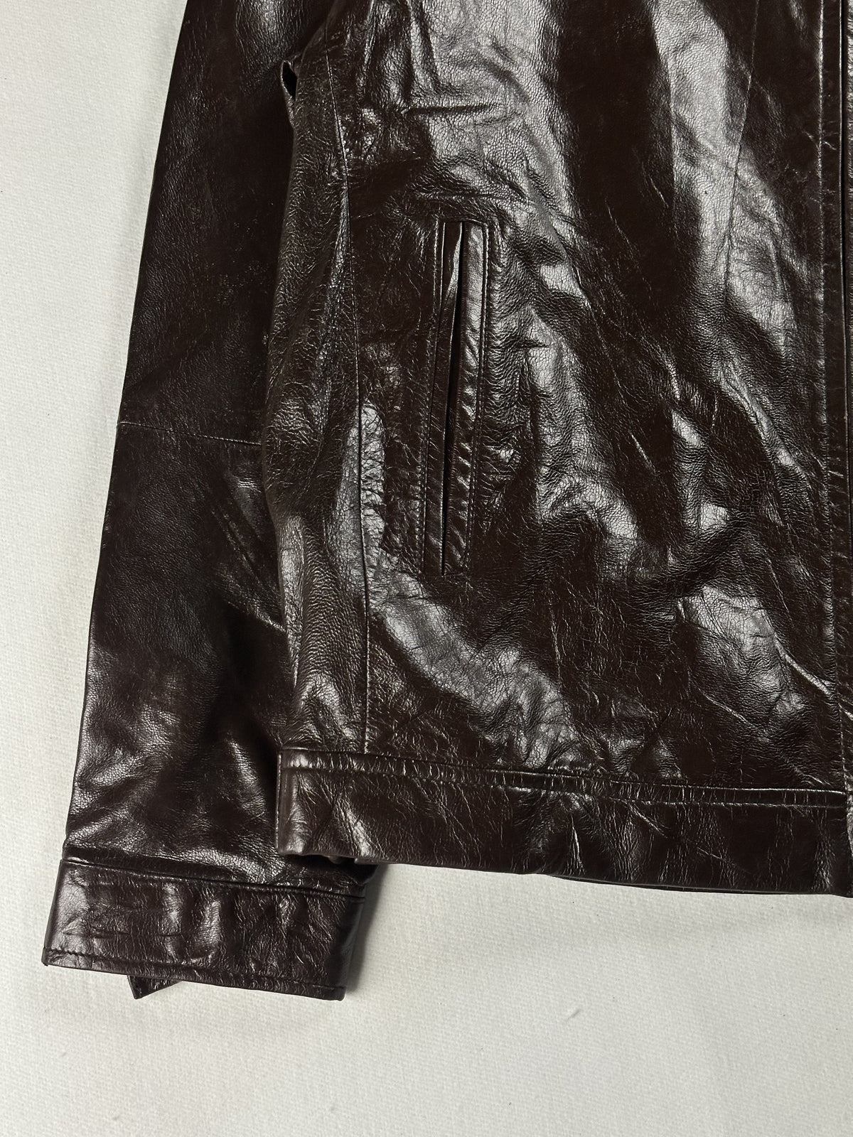 Size L jacket in brown real leather with a 23 inch chest
