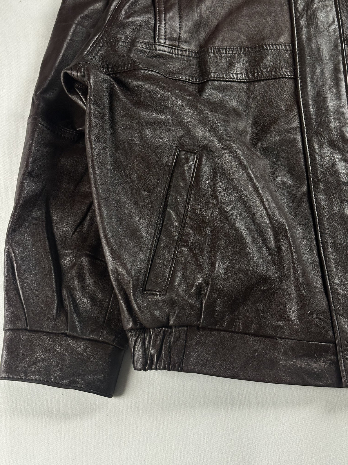 Size XL field jacket in brown real leather with a 25 inch chest