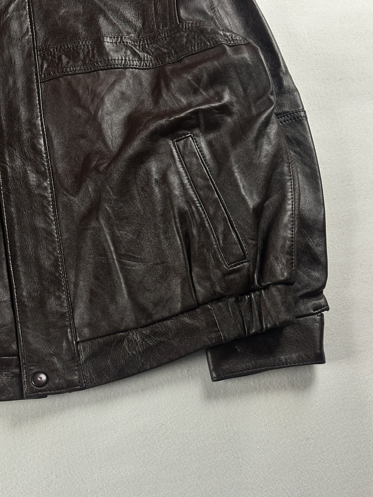 Brown leather field jacket in very good condition, shown in size XL