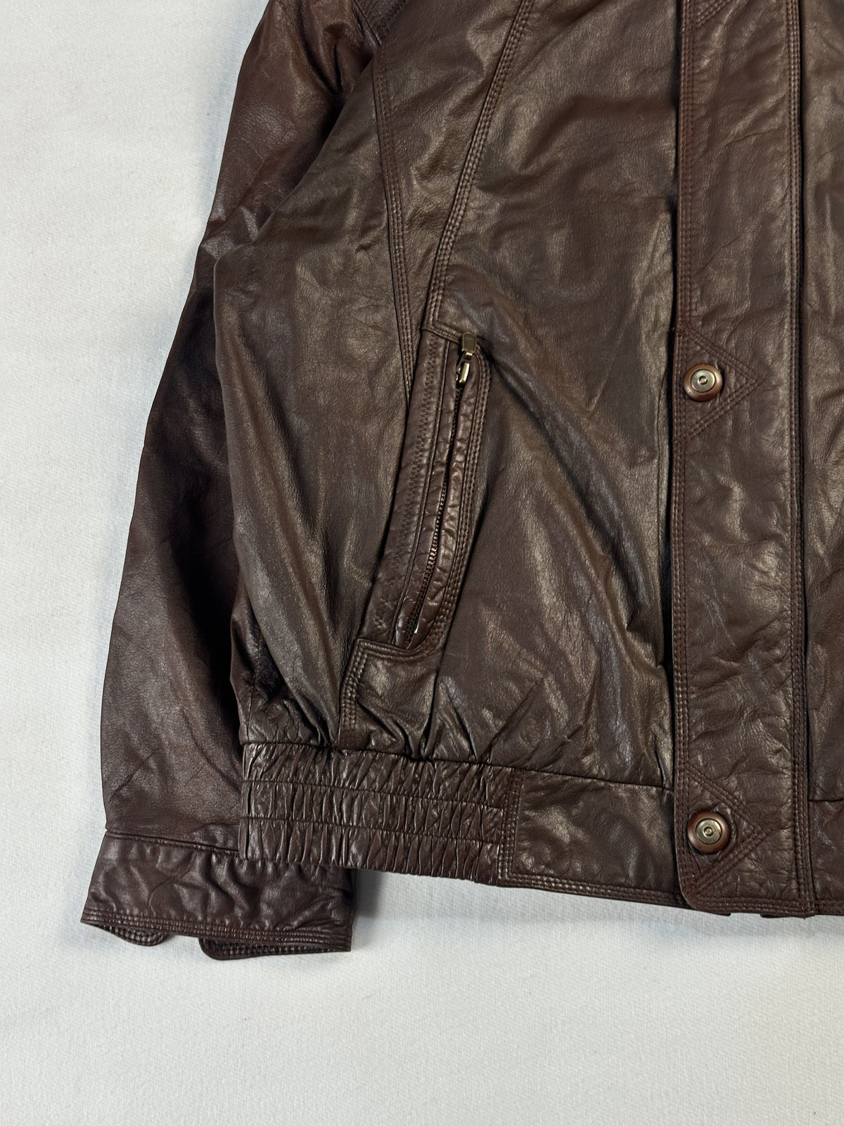 Size XL harrington in brown real leather with a 25 inch chest