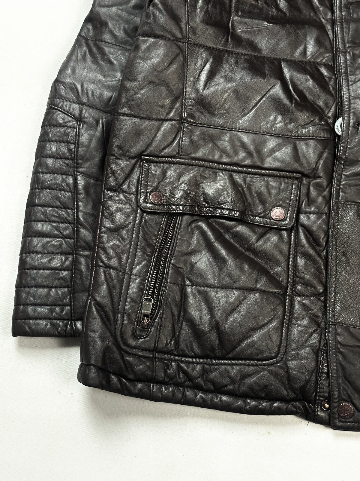 Size L jacket in brown real leather with a 23 inch chest
