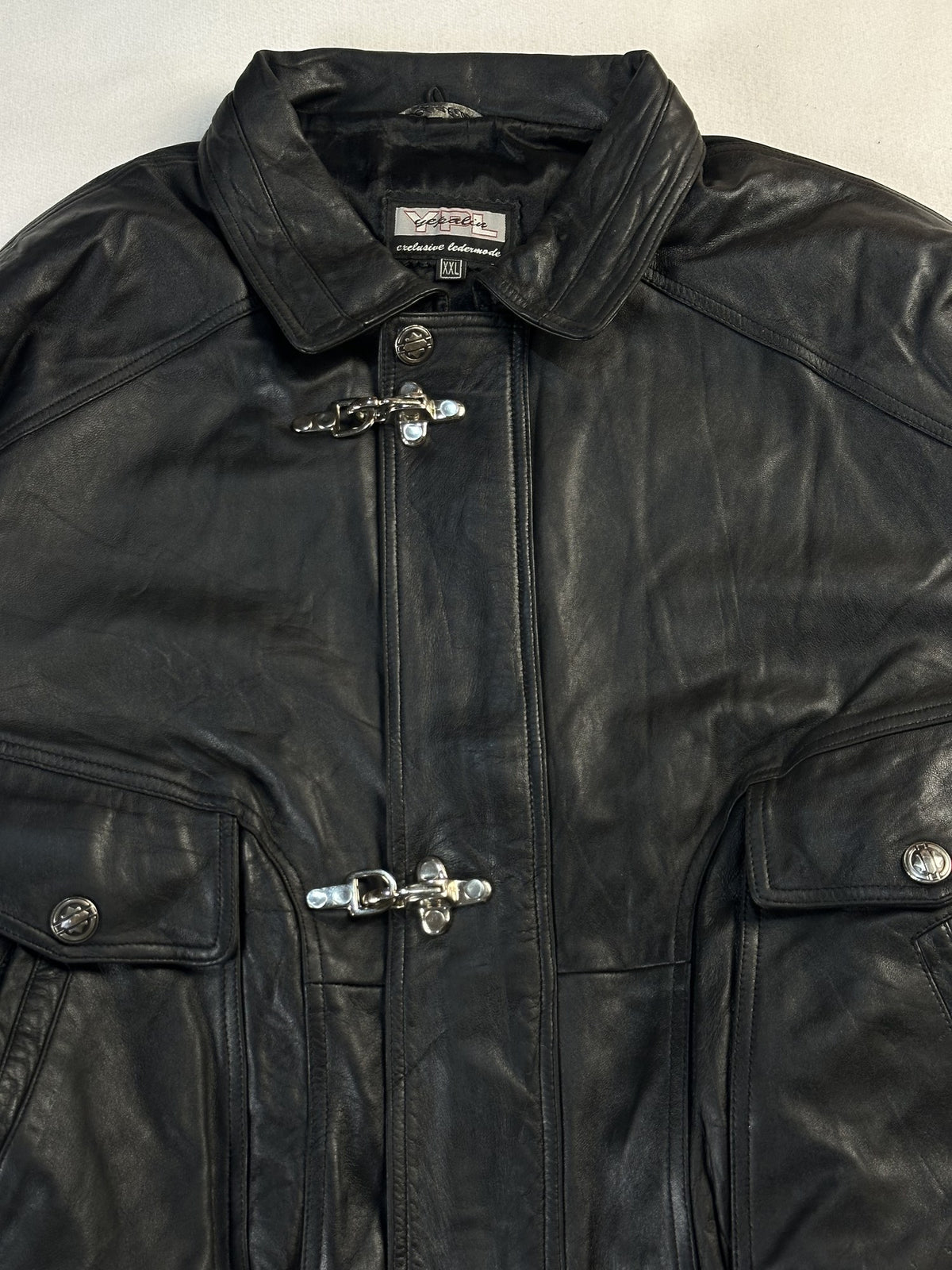 Black leather vintage jacket, size L - back view.