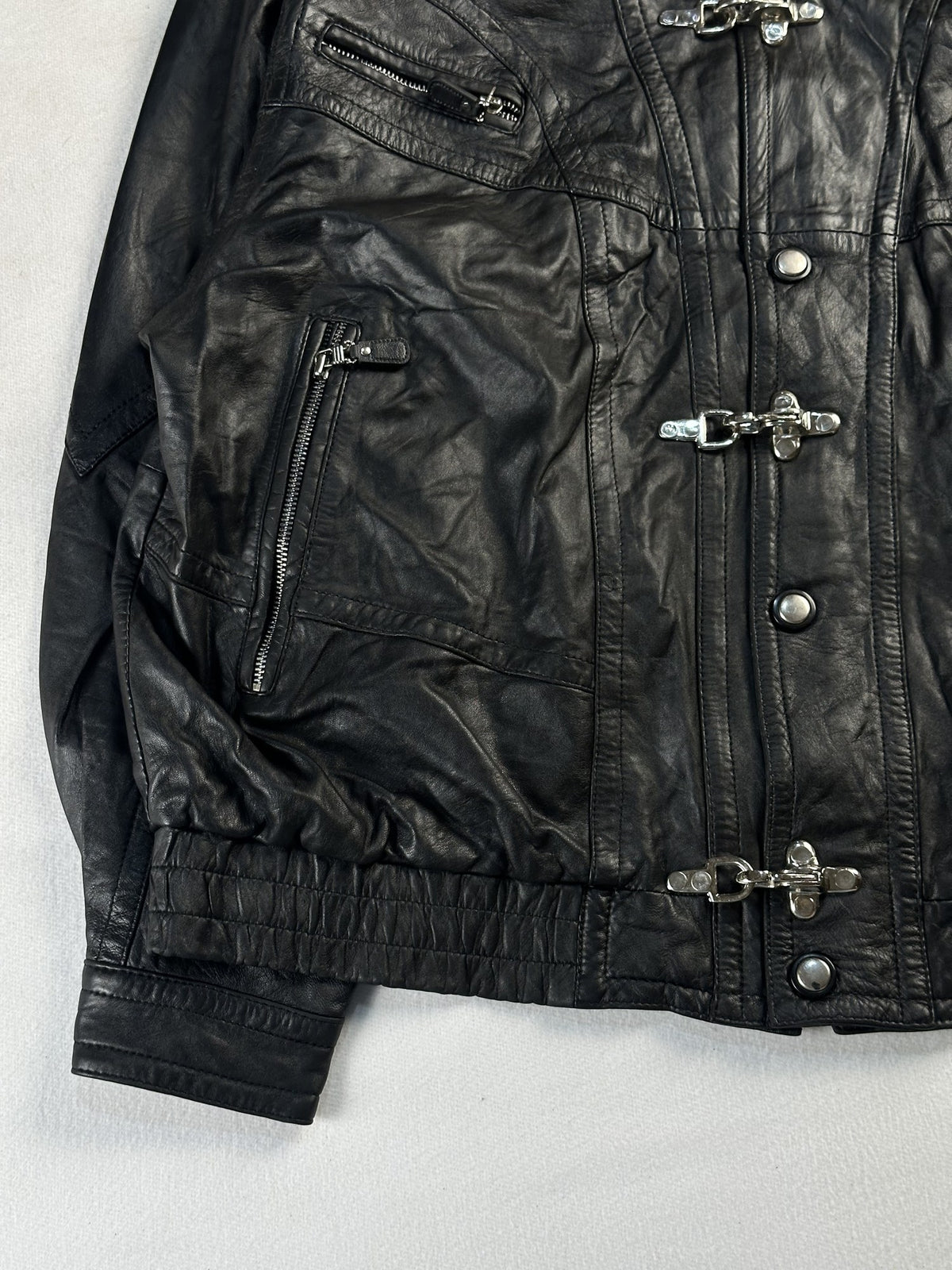Black leather vintage jacket, size XL - sleeve and cuff.