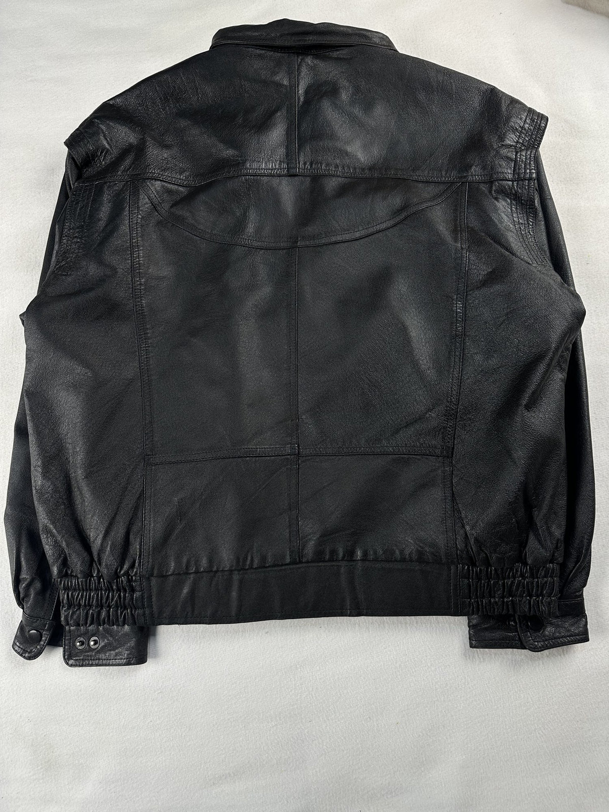 Black leather field jacket, size L - collar detail.