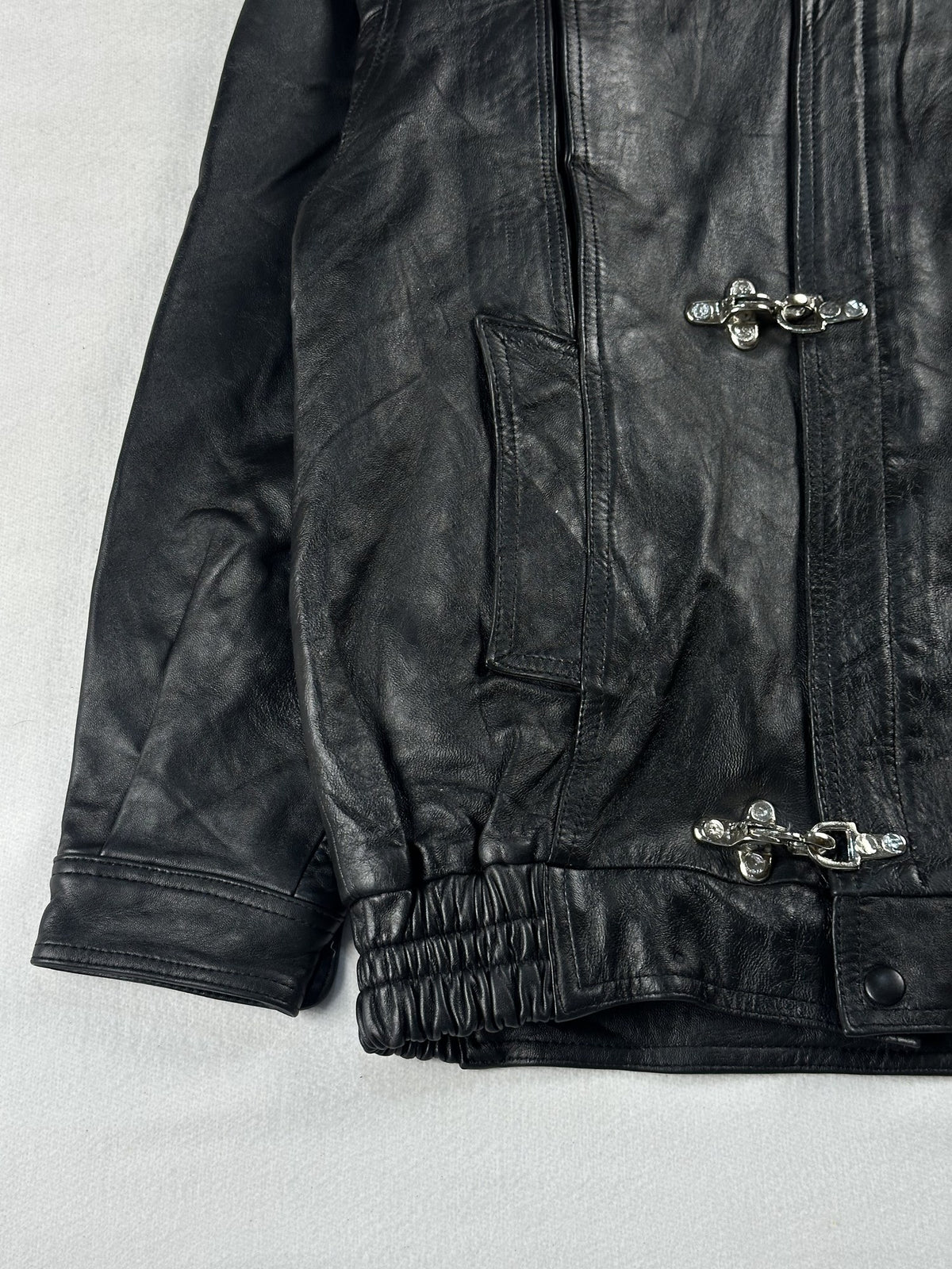 Black leather vintage jacket, size L - sleeve and cuff.