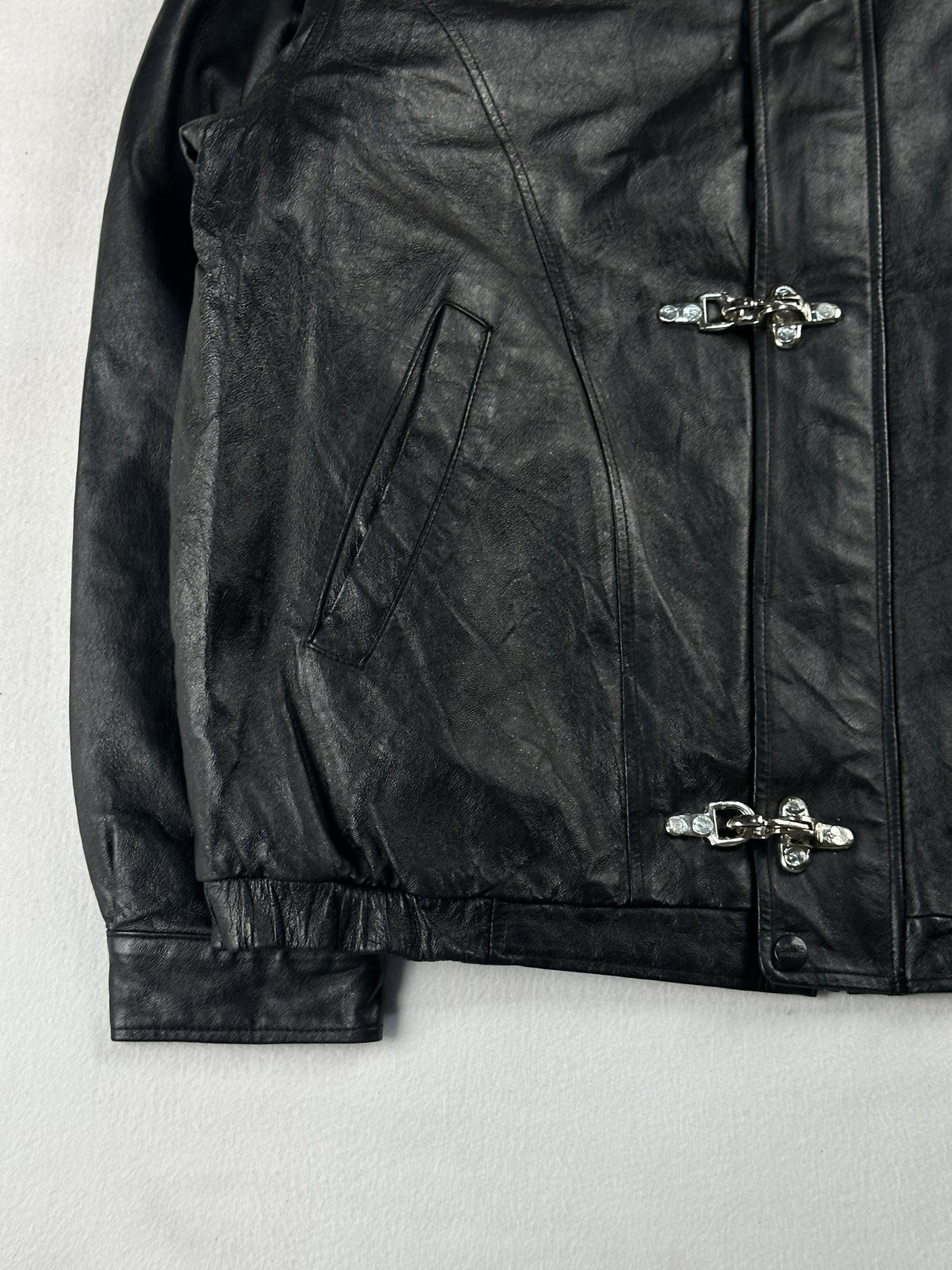 Black leather vintage jacket, size L - sleeve and cuff.