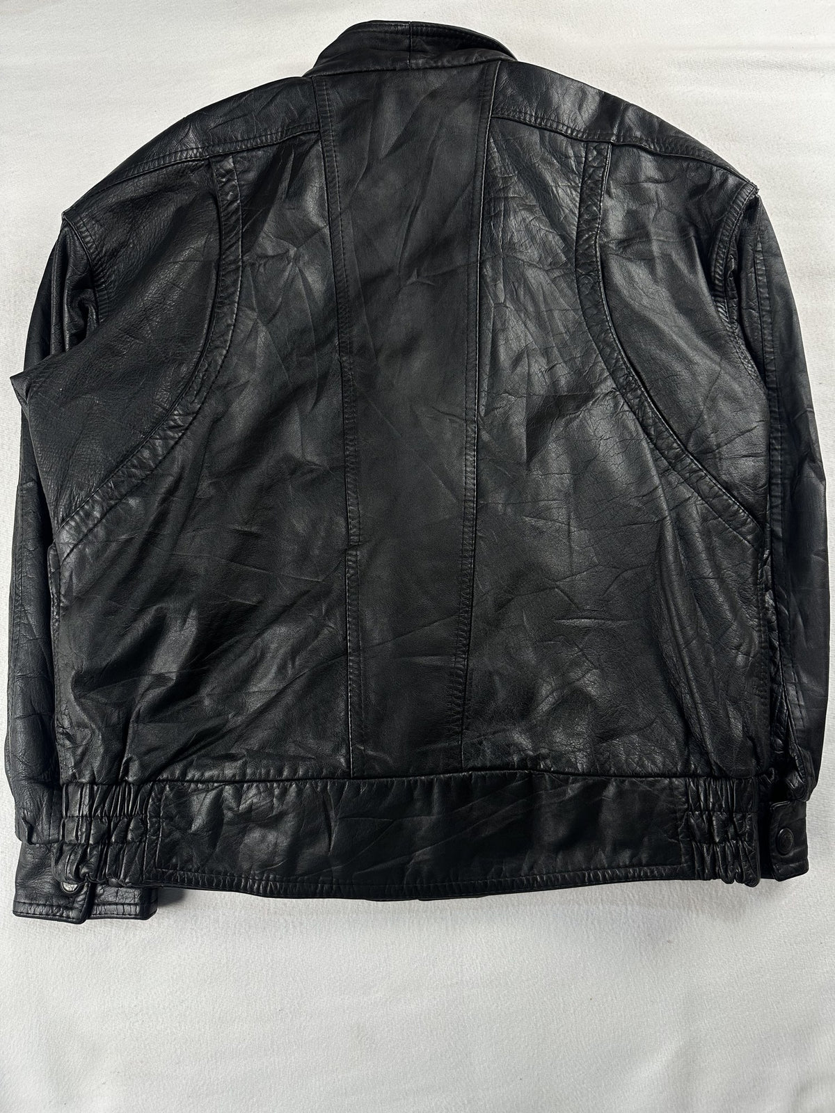 Black leather field jacket, size L - collar detail.