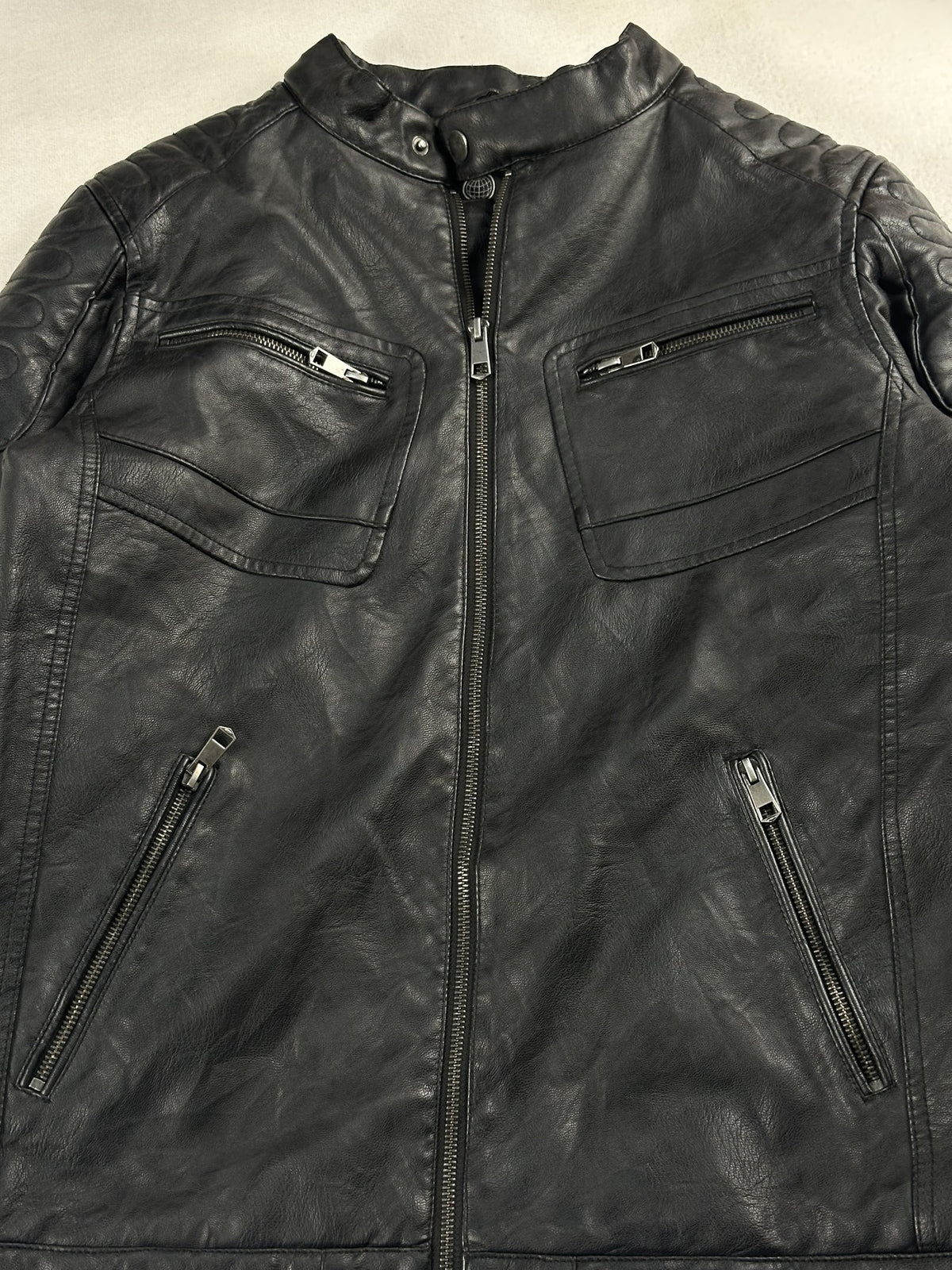 Black leather cafe racer jacket, size M - back view.