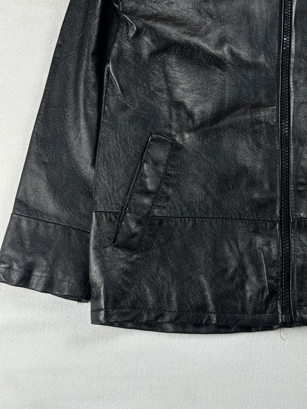Black leather vintage jacket, size L - sleeve and cuff.