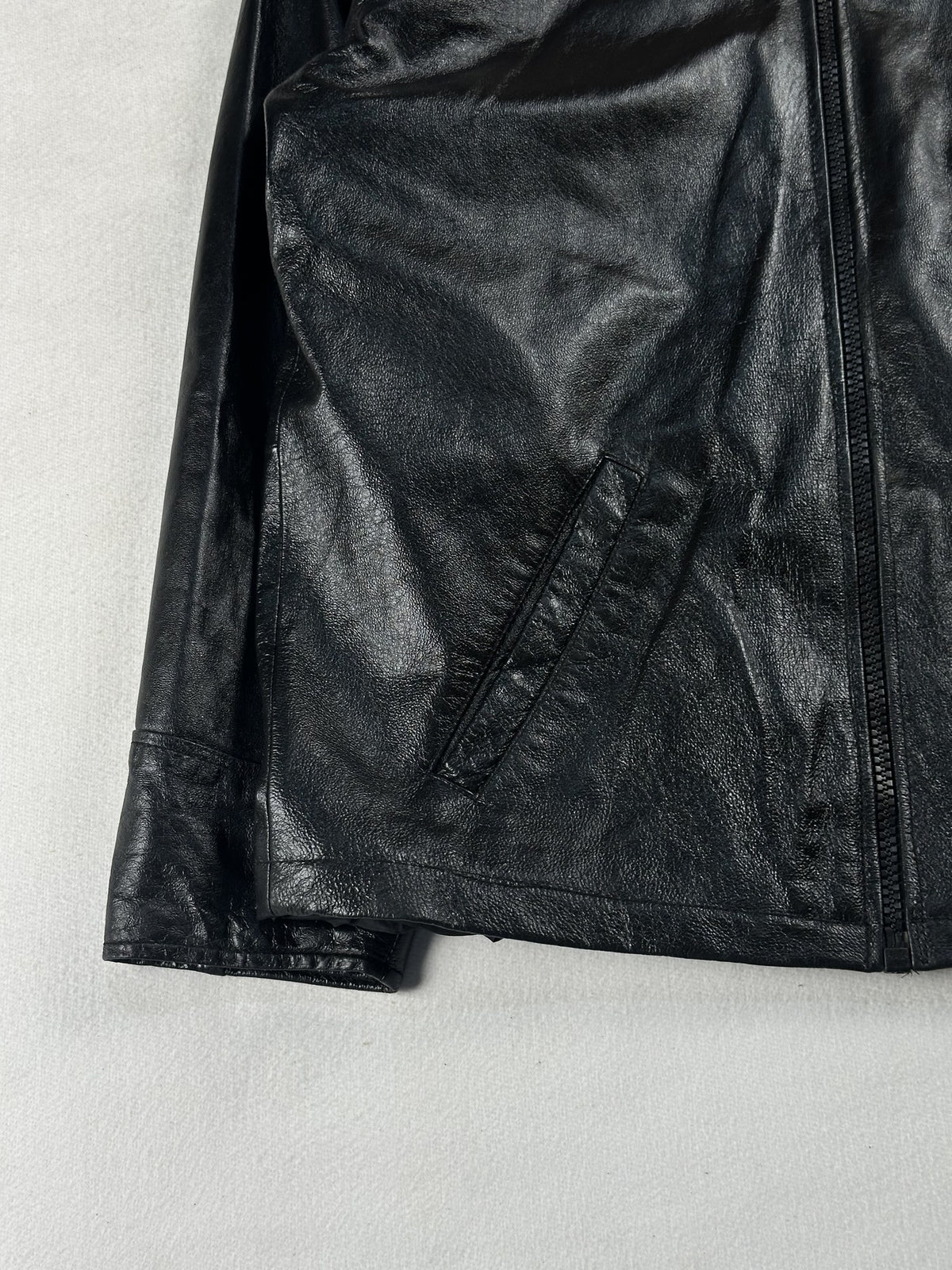 Black leather vintage jacket, size L - sleeve and cuff.