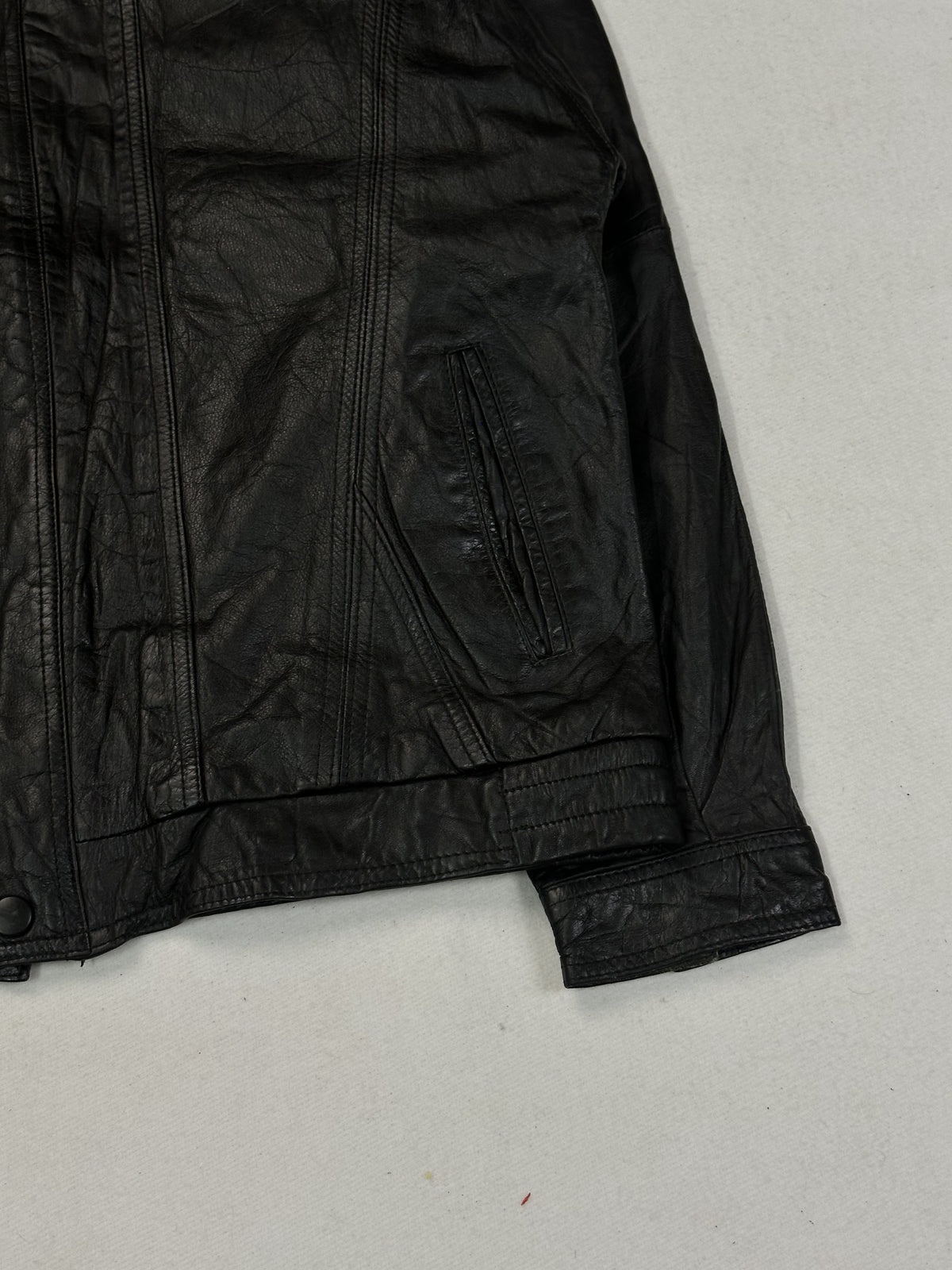 Black leather vintage jacket, size L - sleeve and cuff.
