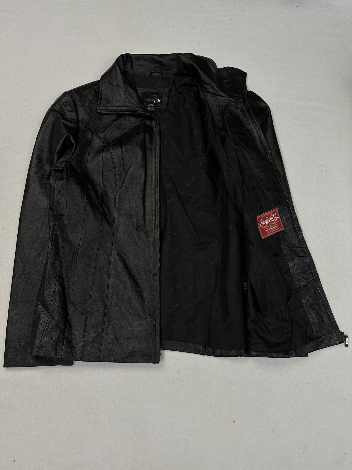 Black leather vintage jacket, size L - back view.