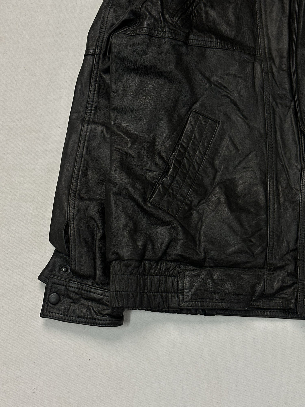 Black leather vintage jacket, size L - sleeve and cuff.