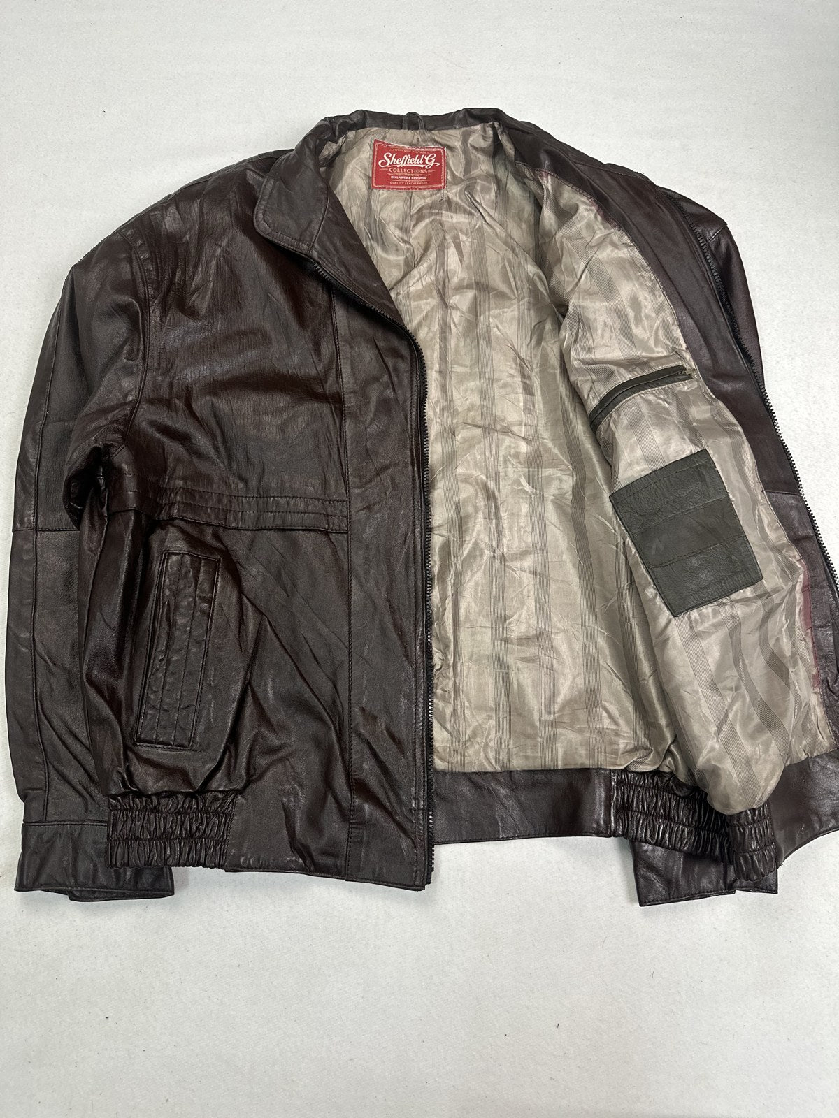 Harrington opened out to show the champagne lining inside